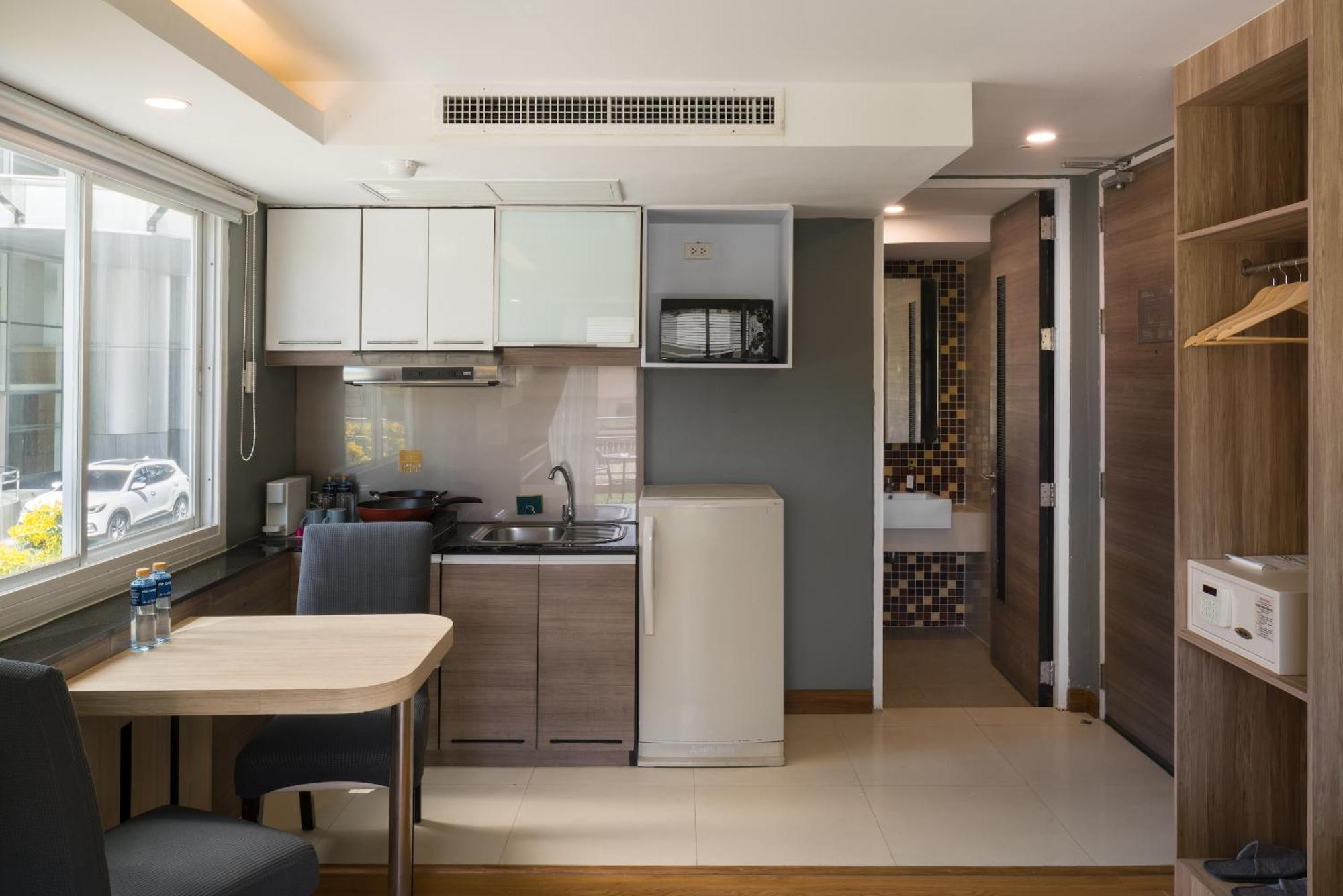 Aspira Suites Sukhumvit 20 Bangkok Exterior foto
